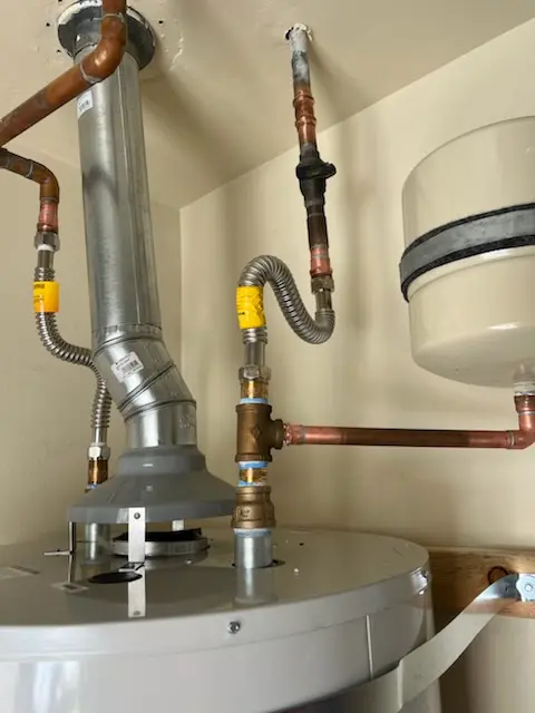 Water heater installation and plumbing repair in Corsicana